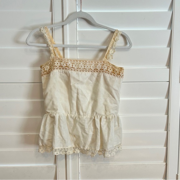 Victor Costa Tops - Victor Costa Vintage Lace Detail Tank Top Cream Size Small